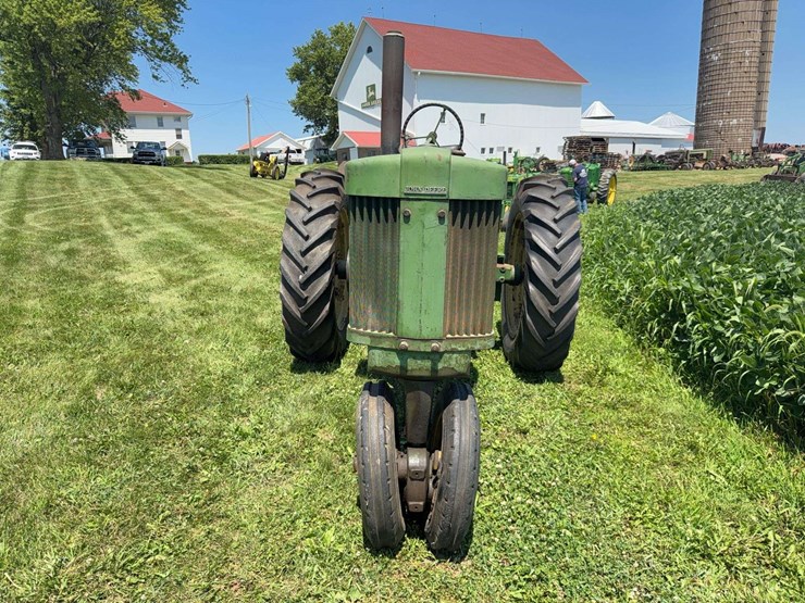 john-deere-70-image-8
