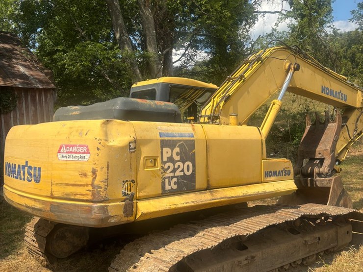 komatsu-pc220-lc-image-1