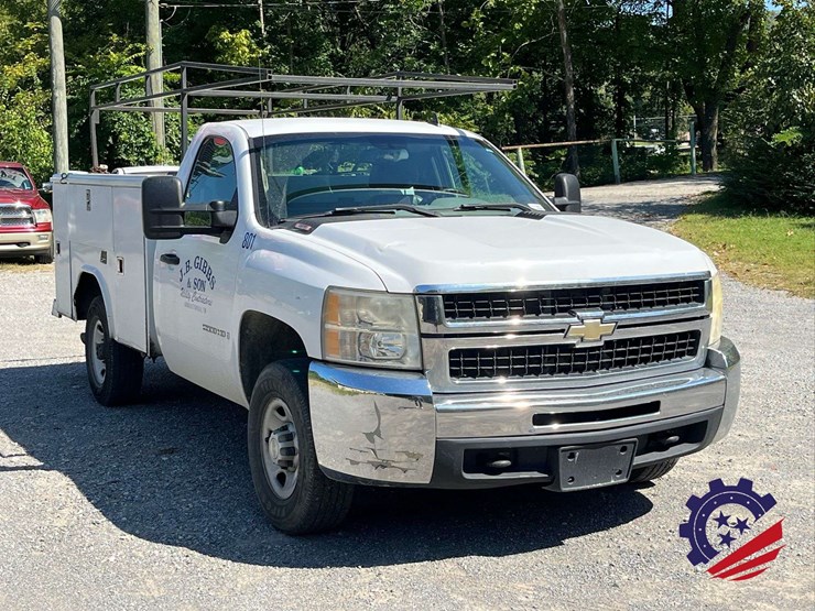 2009-chevrolet-silverado-2500-image-11