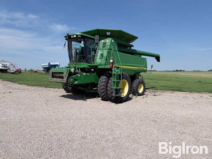 2004-john-deere-9660-sts-image-1