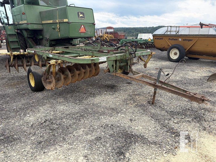 john-deere-210-image-4