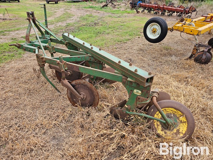 john-deere-f125-image-7