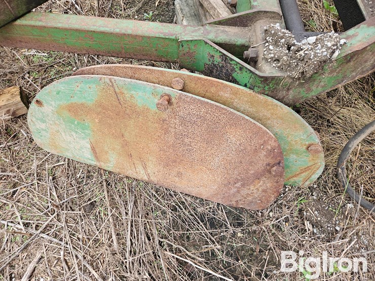 1980-john-deere-524-image-14