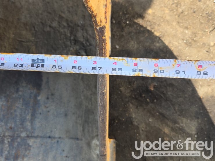 caterpillar-416c-image-16