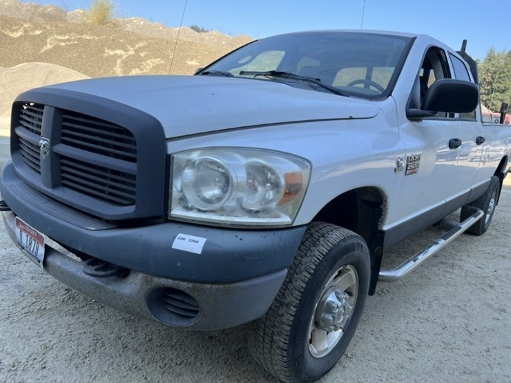 2008-dodge-ram-2500-image-3