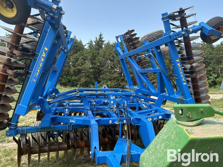 2010-landoll-7431-33-image-2