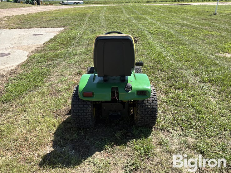 john-deere-317-image-6