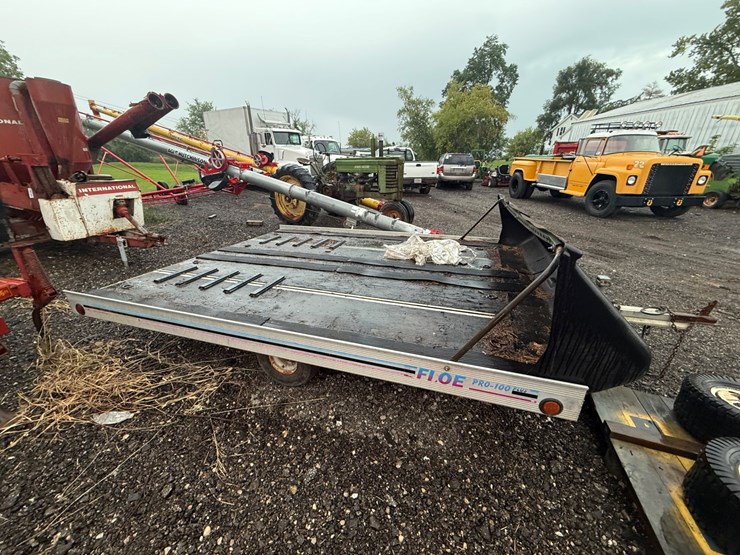 #748-•-floe-two-place-snowmobile-trailer-image-4