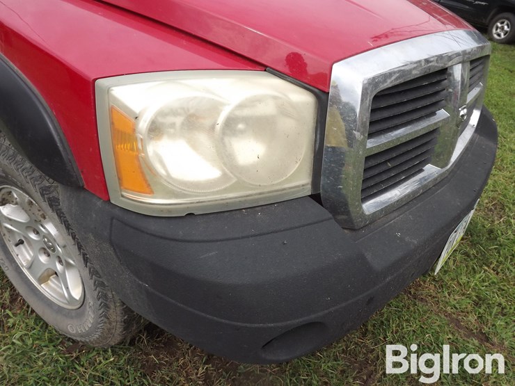 2006-dodge-dakota-slt-image-11