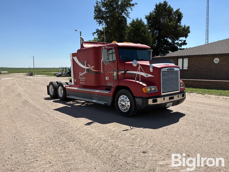 1995-freightliner-fld112-image-3