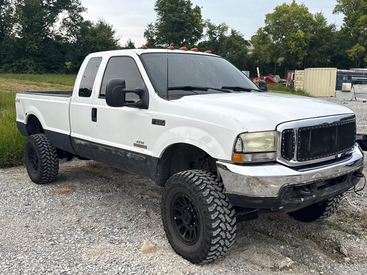 2003-ford-350-image-3