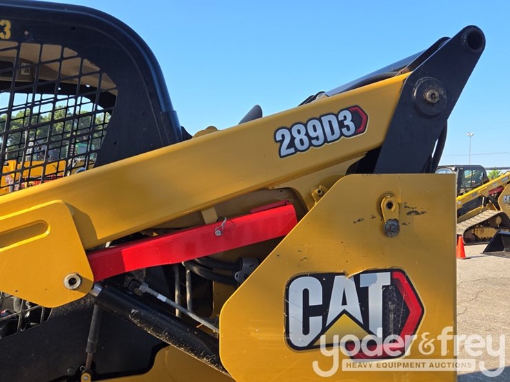 2023-caterpillar-289d3-image-16