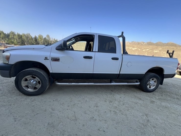 2008-dodge-ram-2500-image-2