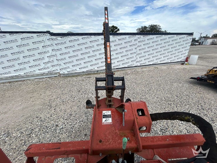 2012-ditch-witch-rt80-image-27