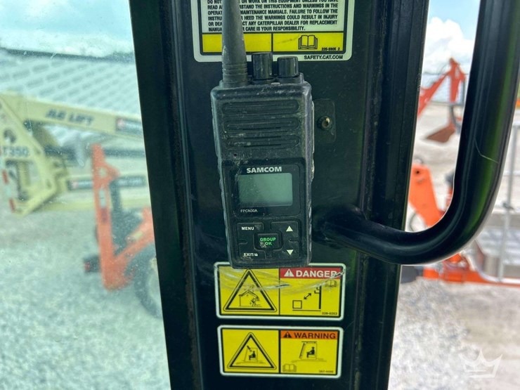 2018-caterpillar-305.5e2-image-24