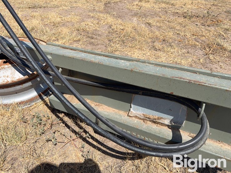 douglas-welding-&-machine-feed-bunk-sweeper-skid-steer-attachment-image-10