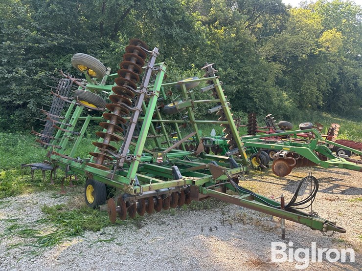 john-deere-724-image-3