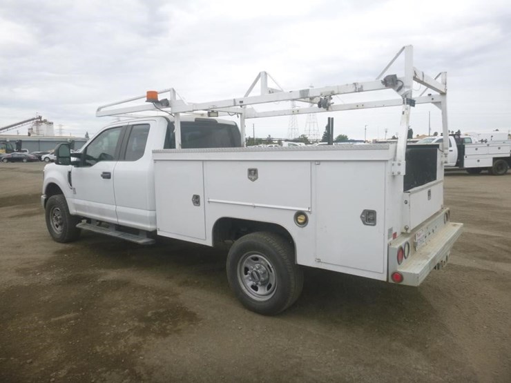 2019-ford-f350-image-4