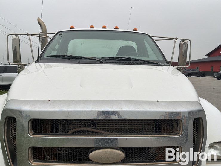 2006-ford-f750-image-12