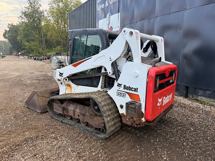 2020-bobcat-t595-image-2