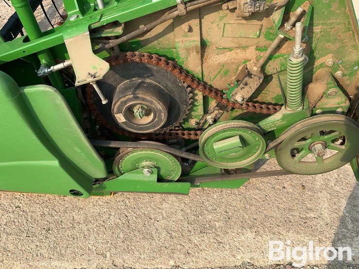 2017-john-deere-635f-image-12