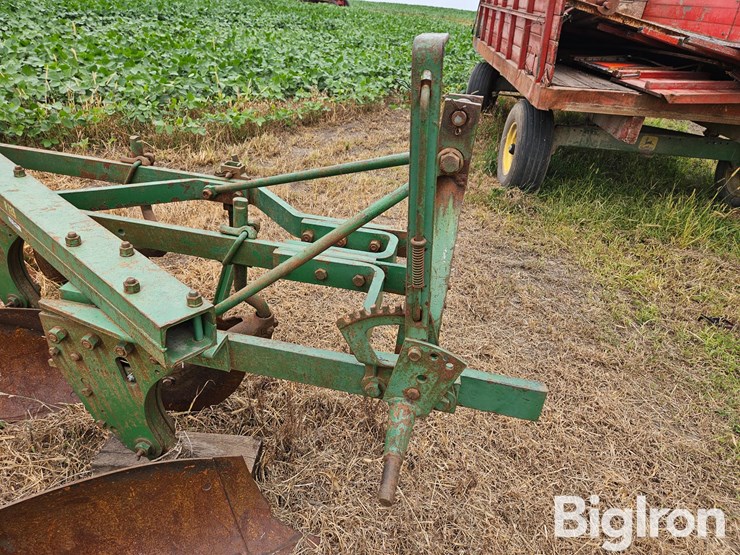 john-deere-f125-image-10