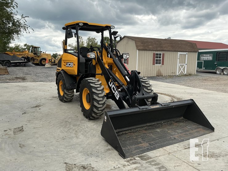 2024-jcb-407-image-6