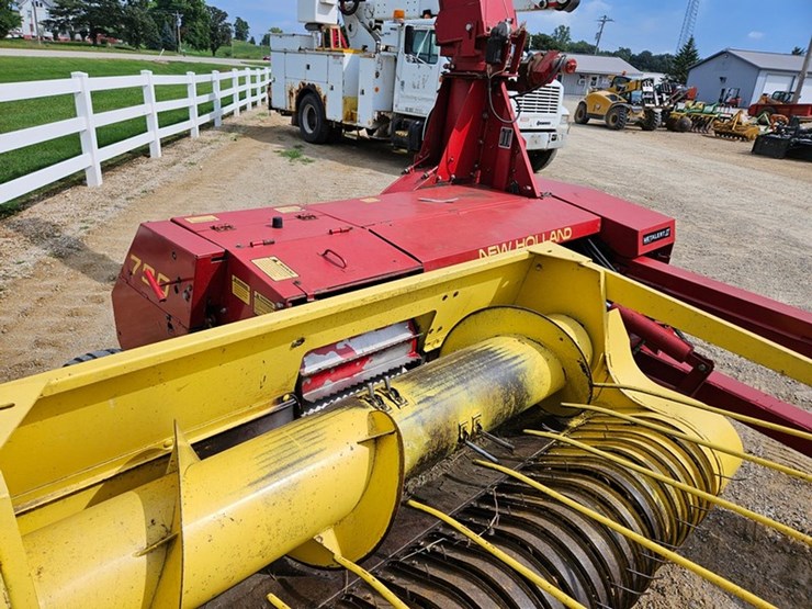 2018-new-holland-790-image-16