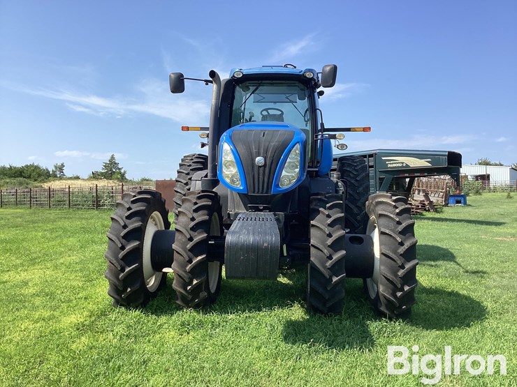 2013-new-holland-t8.360-image-2
