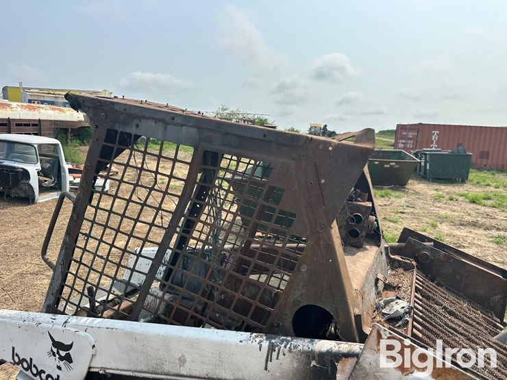 bobcat-743b-image-12