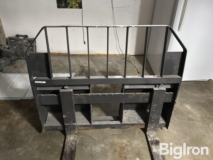 bobcat-pallet-fork-image-11