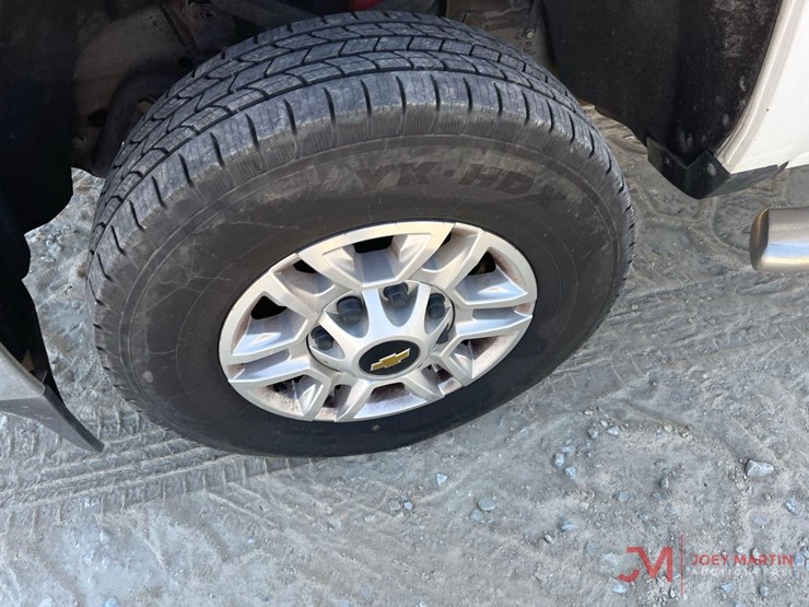 2018-chevrolet-2500-image-5