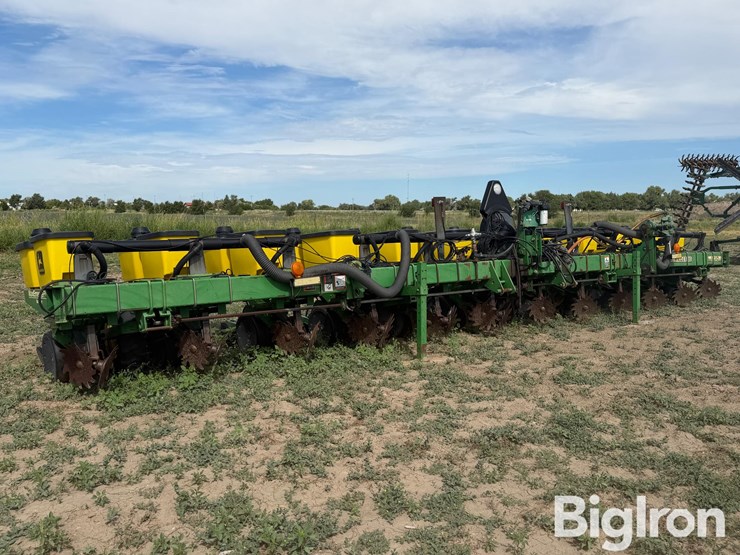 john-deere-1710-image-3
