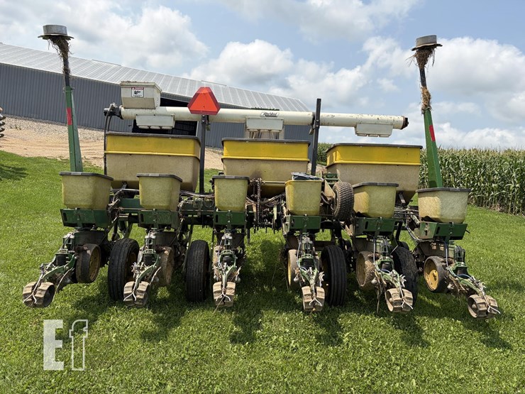 john-deere-7200-image-4