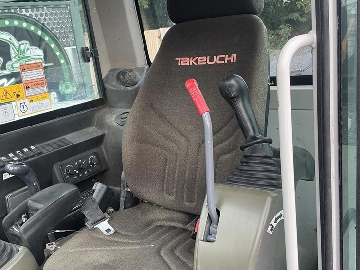 2021-takeuchi-tb290-image-13