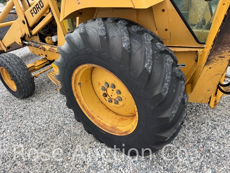 ford-f555b-backhoe-loader-enclosed-cab-(richmond,-va)-image-13