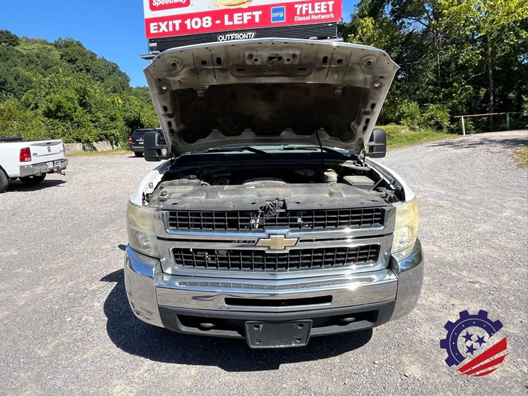 2009-chevrolet-silverado-2500-image-37