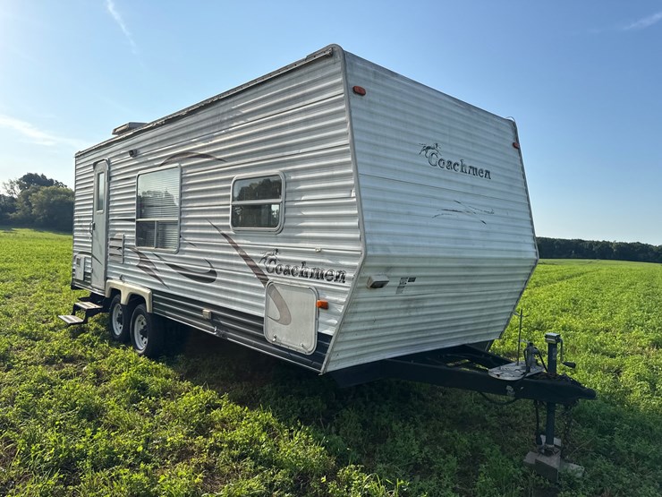 #668-•-spirit-of-america-camper-image-6
