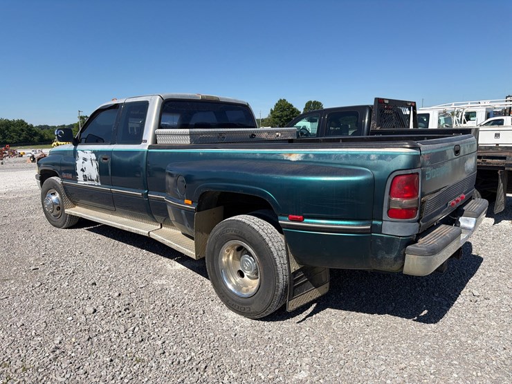 1996-dodge-ram-3500-image-5