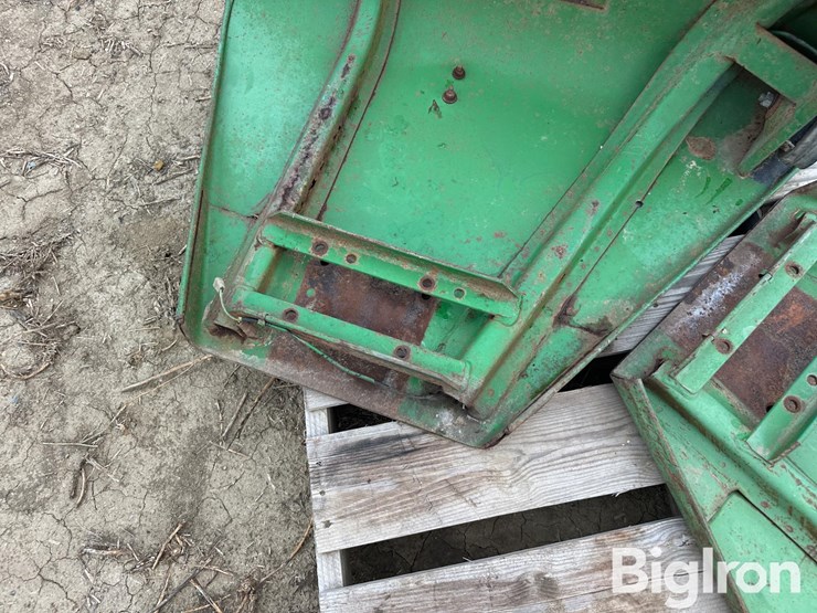john-deere-10-image-9