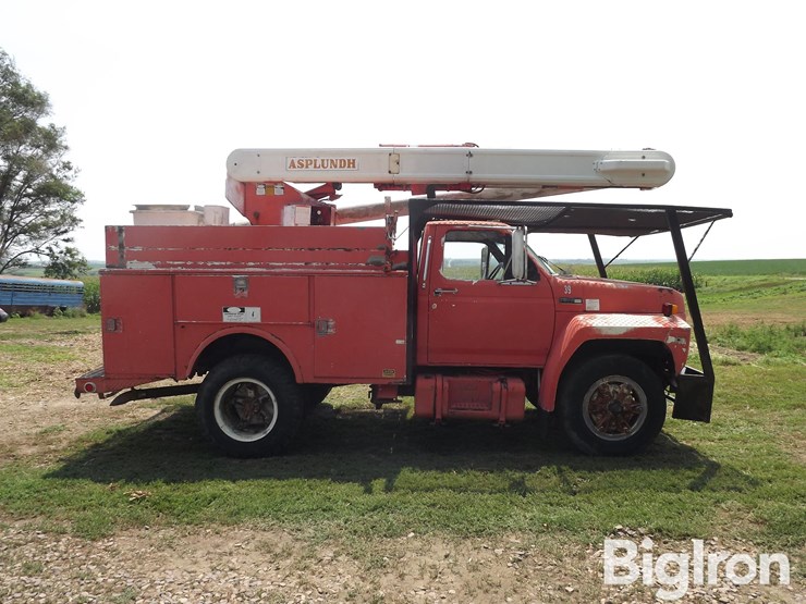 1985-ford-f7000-image-4