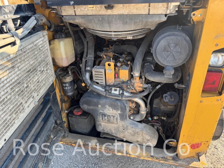 2017-caterpillar-289d-image-19