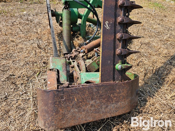 john-deere-350-image-17
