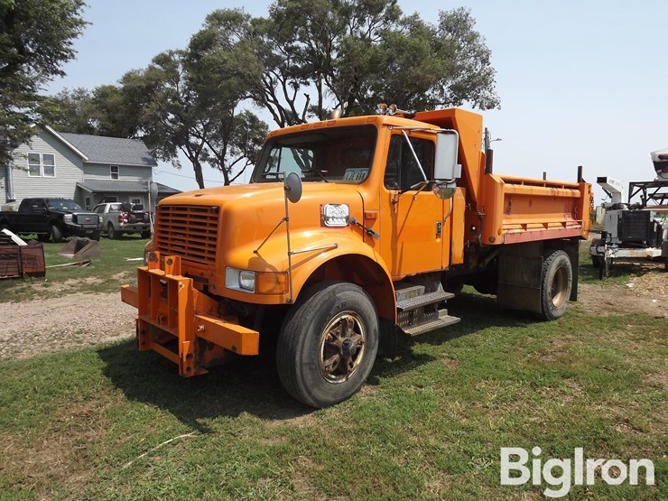 1996-international-4700-image-1