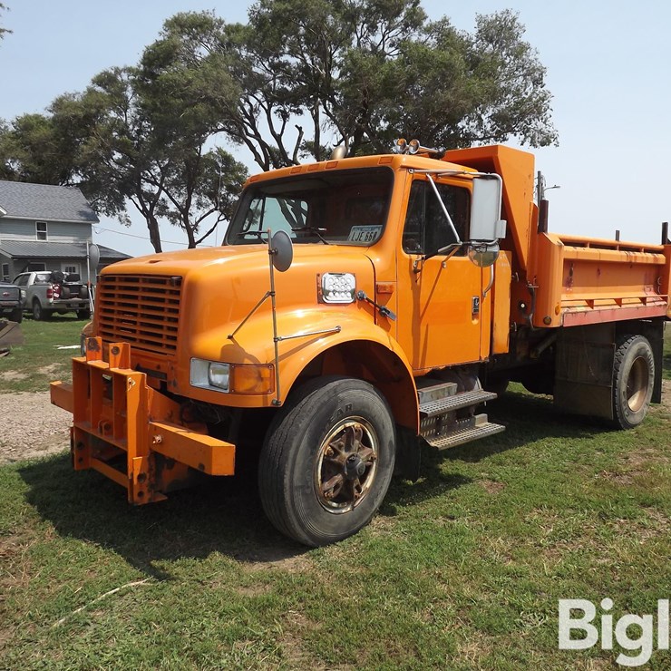 1996 INTERNATIONAL 4700