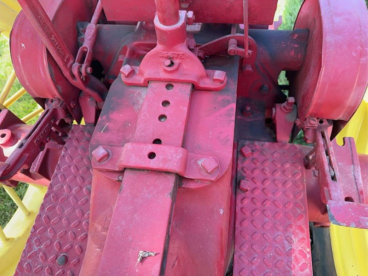 massey-harris-challenger-image-22