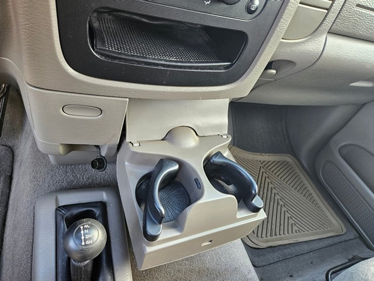 2004-dodge-ram-2500-image-38