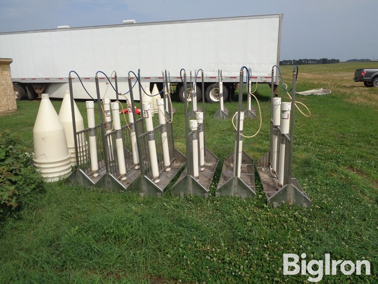 stainless-steel-tube-feeders-image-4