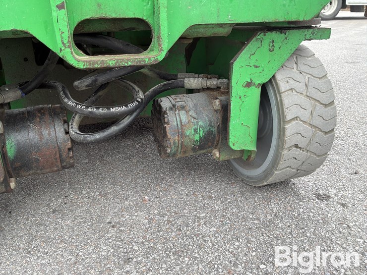 2015-massey-ferguson-730-image-18