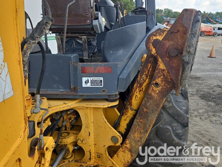deere-310g-image-34